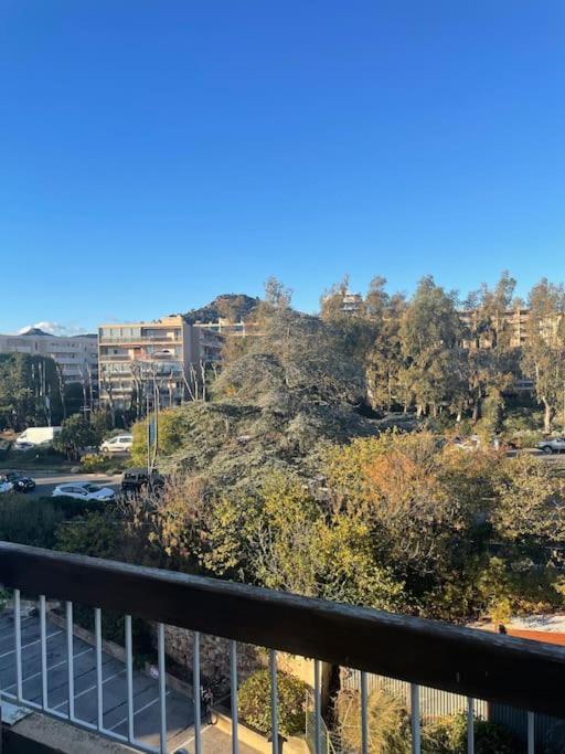 Le Cocon Hyerois Apartment Hyeres Luaran gambar