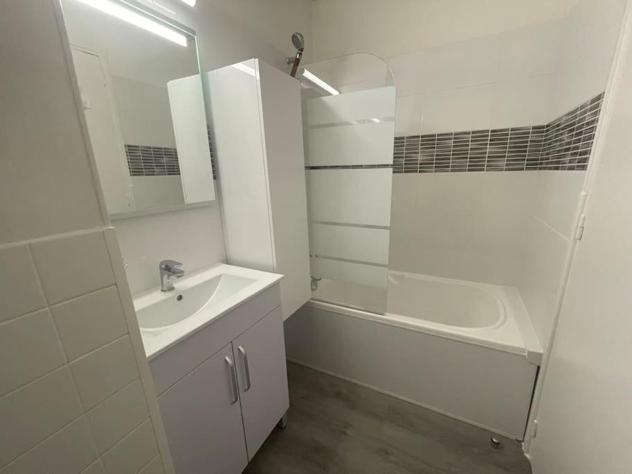 Le Cocon Hyerois Apartment Hyeres Luaran gambar