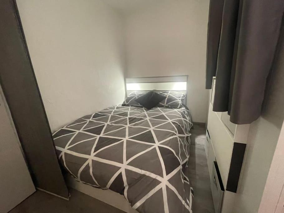 Le Cocon Hyerois Apartment Hyeres Luaran gambar